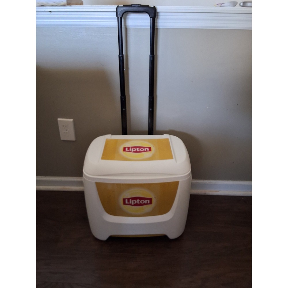 Igloo 28 Quart Lipton Tea Cooler With Handle/Wheels.  Made In USA.